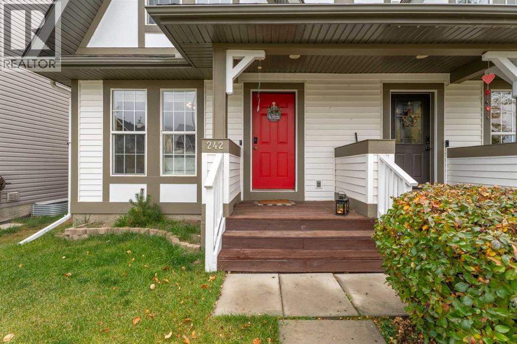 242 Elgin Place Se, Calgary, Alberta  T2Z 4V8 - Photo 3 - A2264618