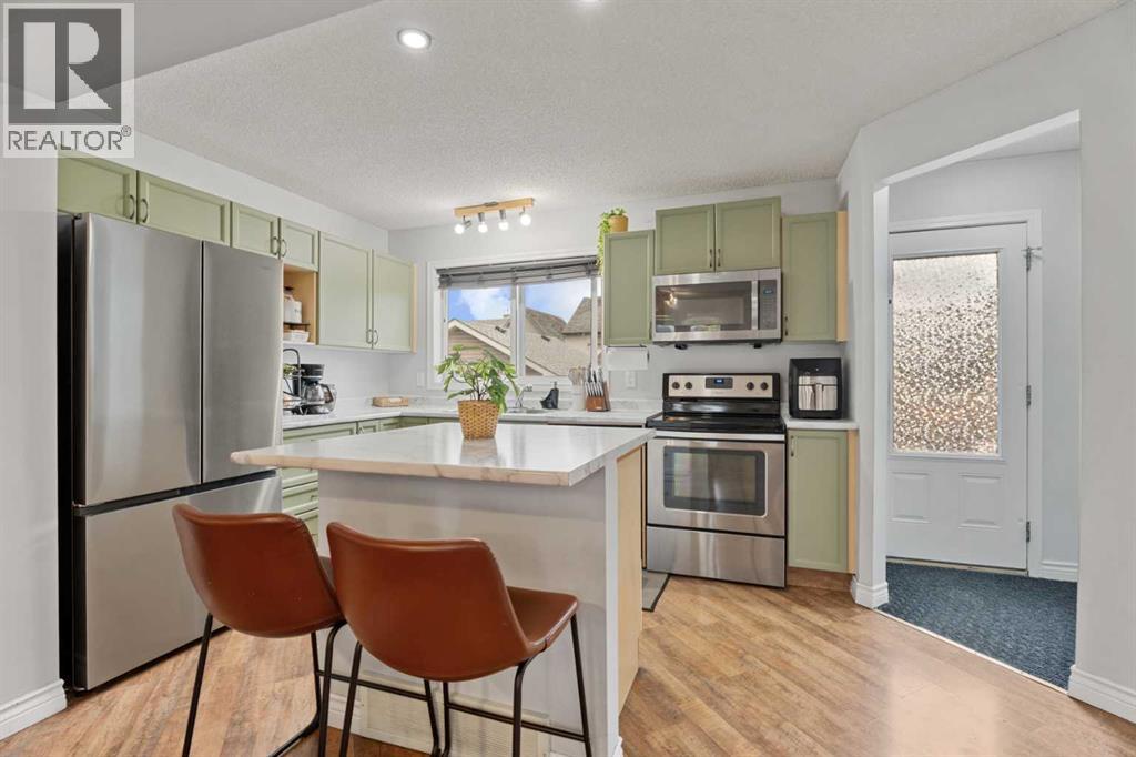 242 Elgin Place Se, Calgary, Alberta  T2Z 4V8 - Photo 11 - A2264618