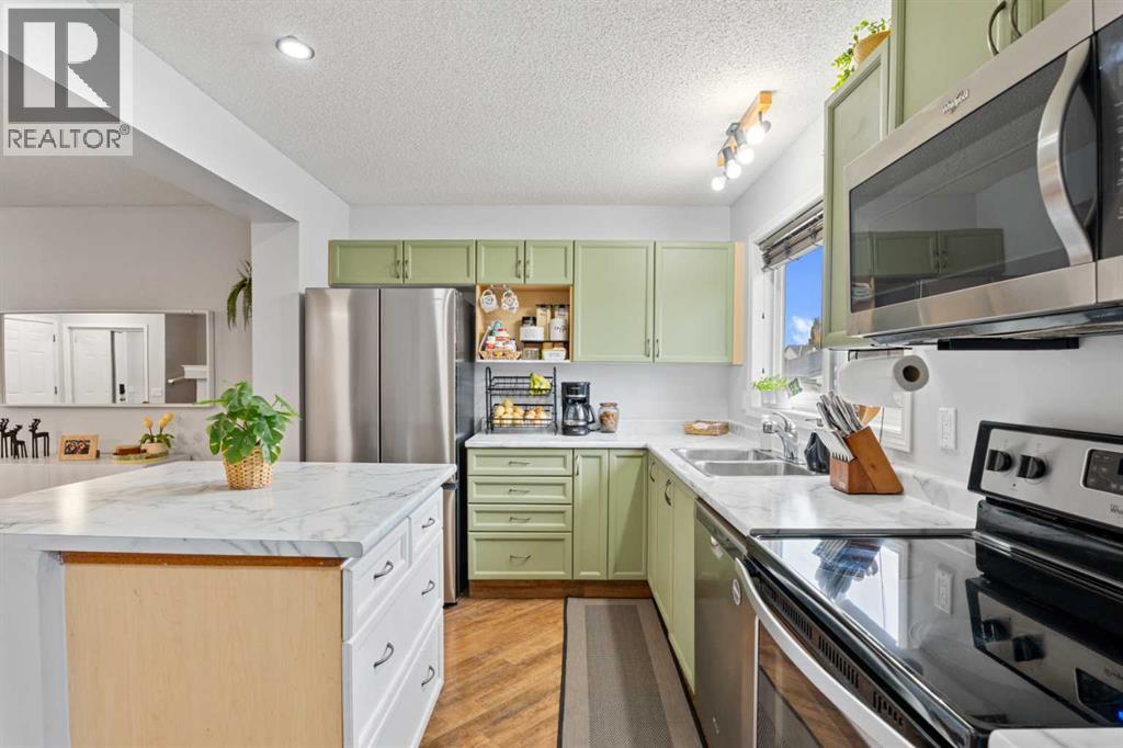 242 Elgin Place Se, Calgary, Alberta  T2Z 4V8 - Photo 14 - A2264618