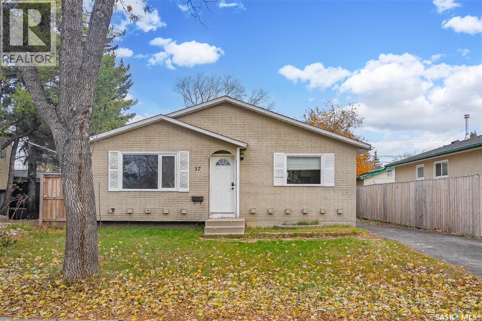 37 Rita CRESCENT, Saskatoon, Saskatchewan