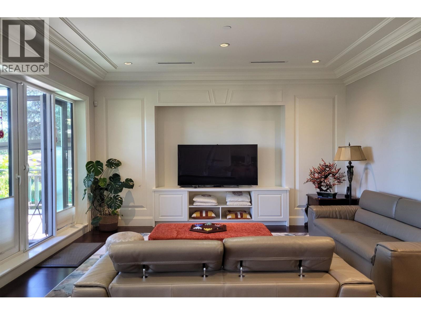 6878 Laurel Street, Vancouver, British Columbia  V6P 3T7 - Photo 4 - R2965761