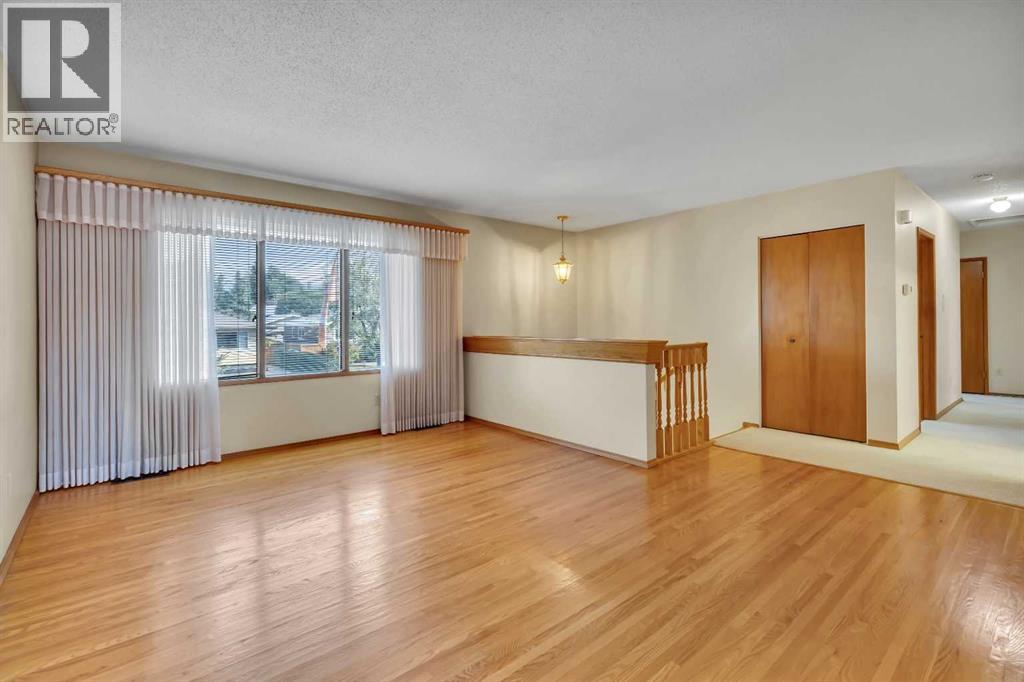 3303 Boulton Road Nw, Calgary, Alberta  T2L 1M2 - Photo 6 - A2260697