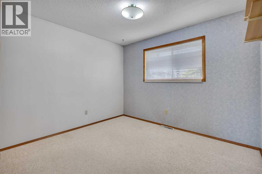 3303 Boulton Road Nw, Calgary, Alberta  T2L 1M2 - Photo 18 - A2260697