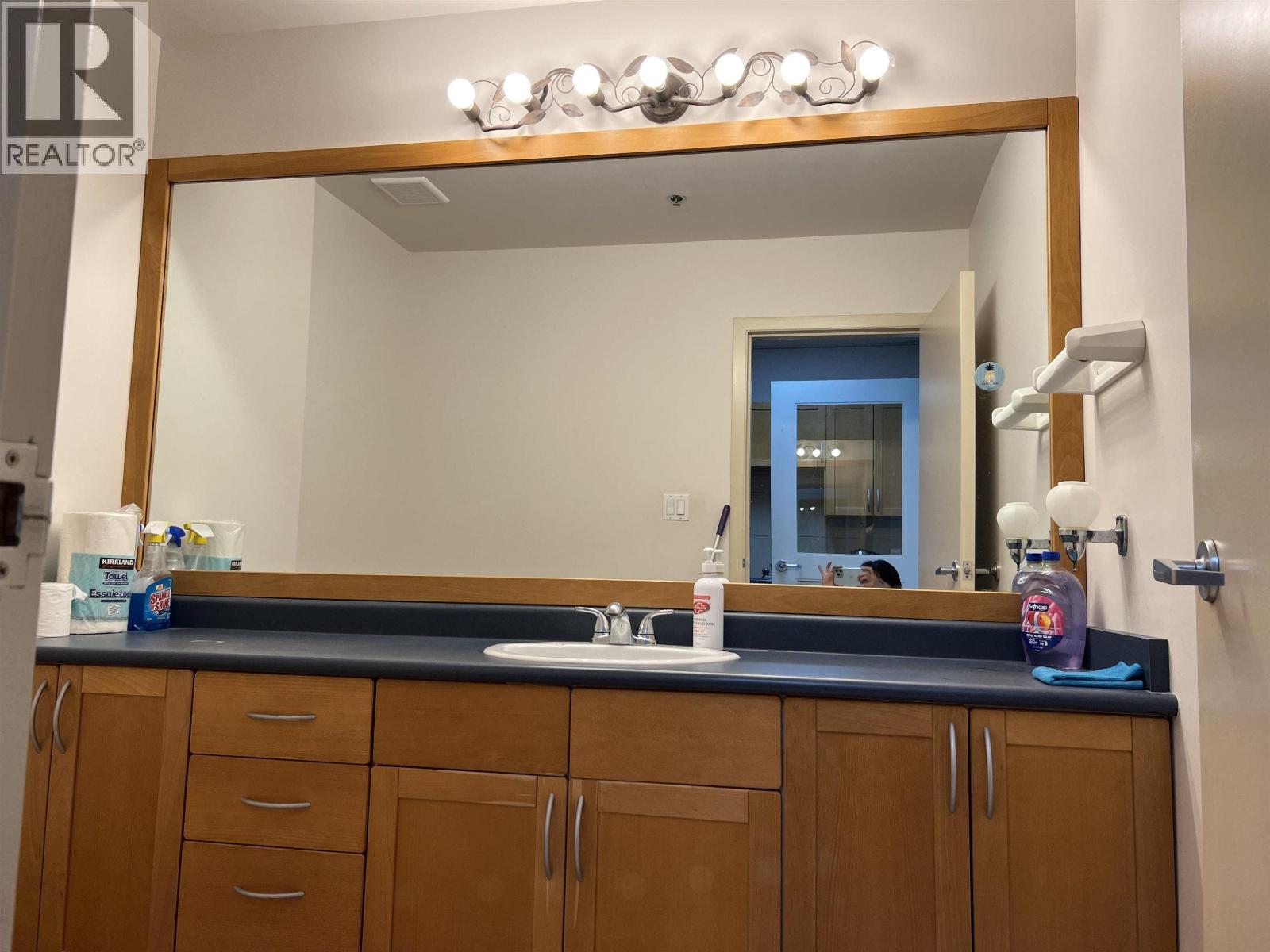 235 8833 Odlin Crescent, Richmond, British Columbia  V6X 3Z7 - Photo 10 - C8073420