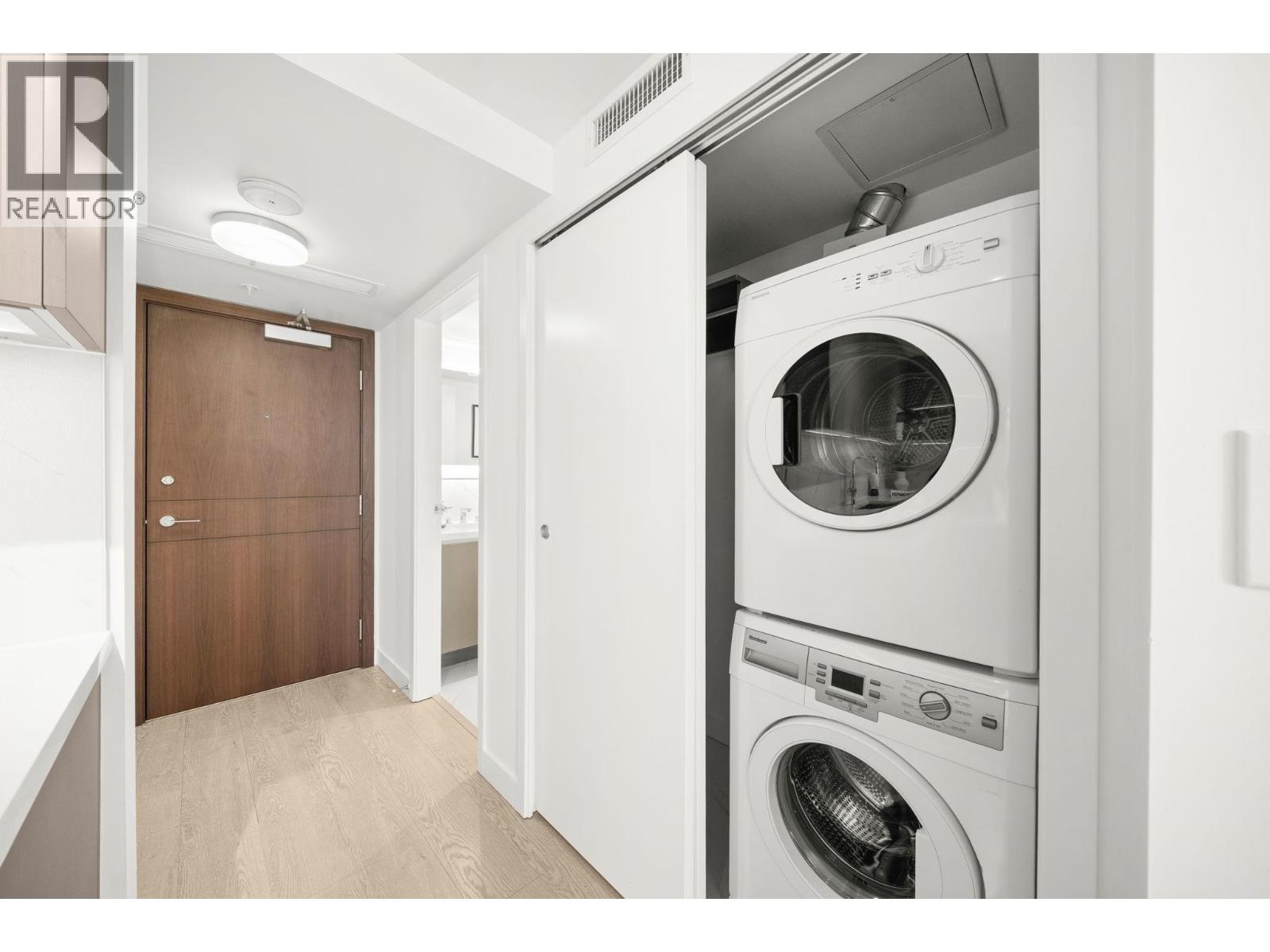 617 8833 Hazelbridge Way, Richmond, British Columbia  V6X 0N3 - Photo 6 - R3063092