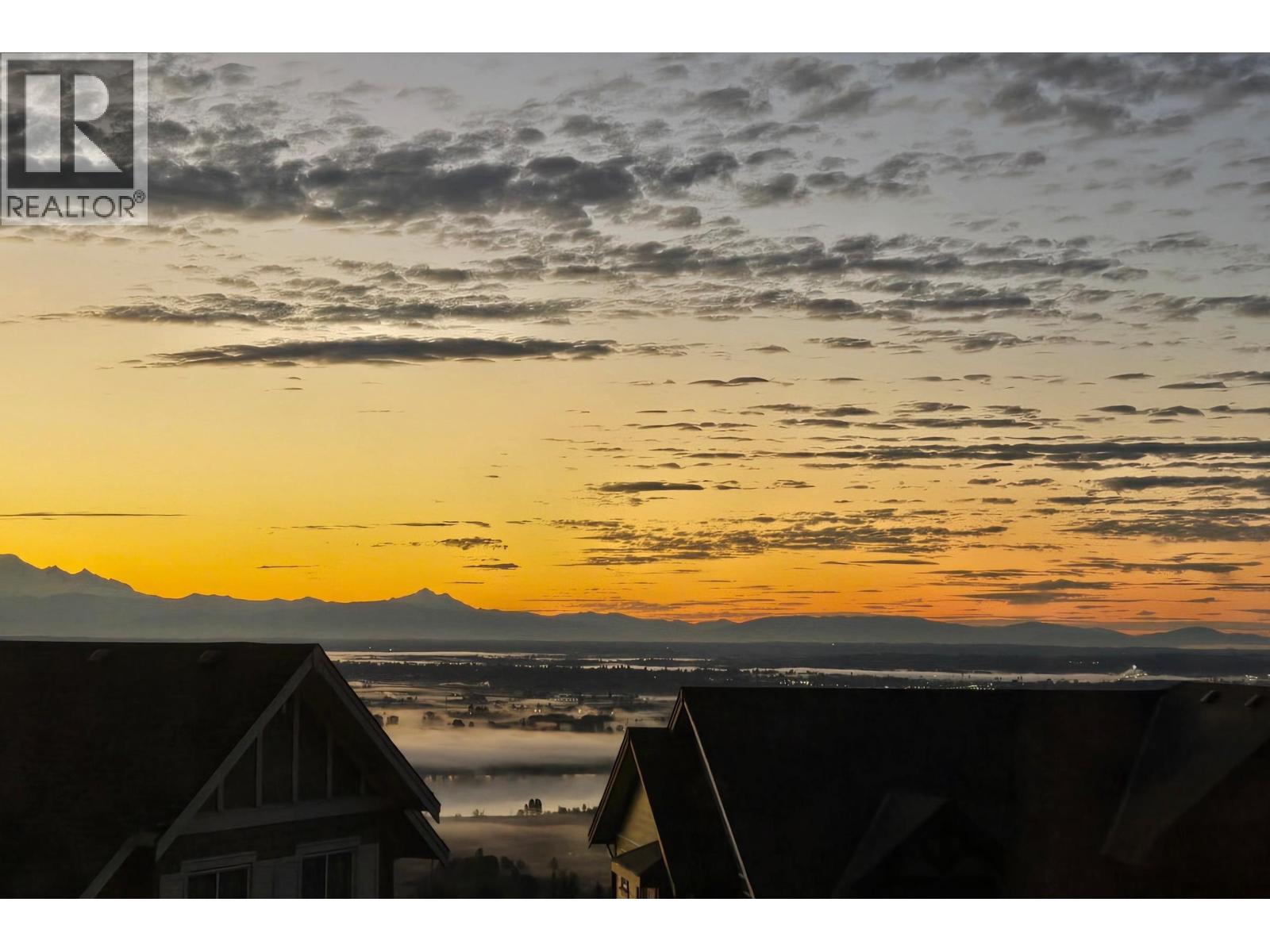 1468 Strawline Hill Street, Coquitlam, British Columbia  V3E 0L7 - Photo 37 - R3063105