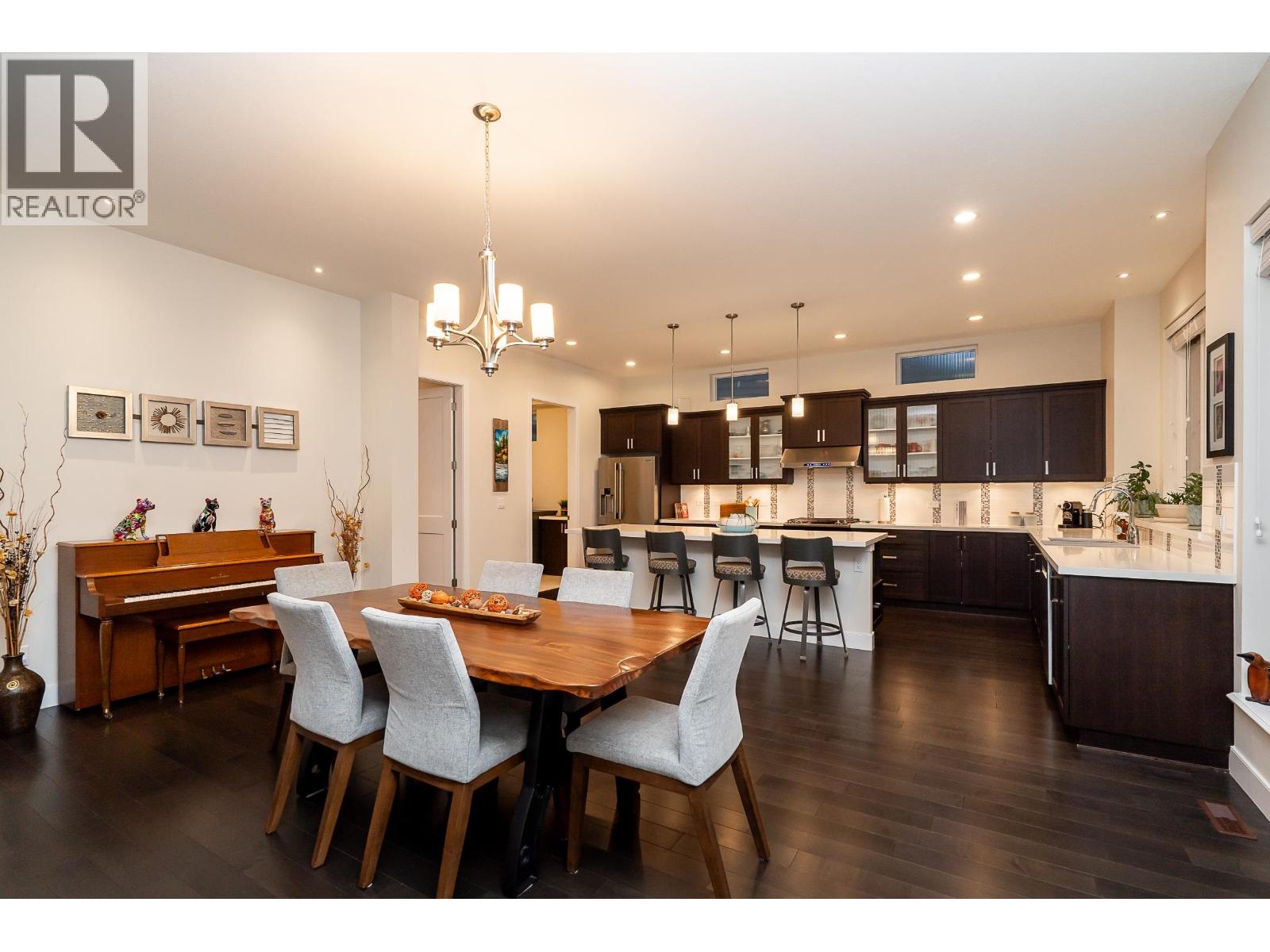 1468 Strawline Hill Street, Coquitlam, British Columbia  V3E 0L7 - Photo 9 - R3063105