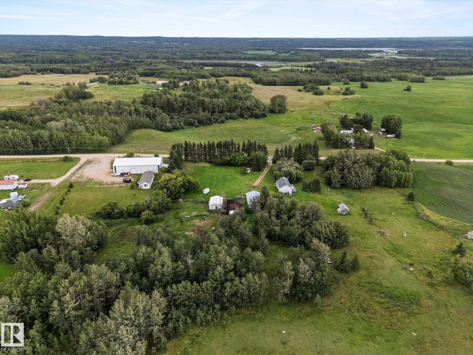 1308 Twp Road 552, Rural Lac Ste. Anne County, Alberta  T0E 1V0 - Photo 33 - E4455685
