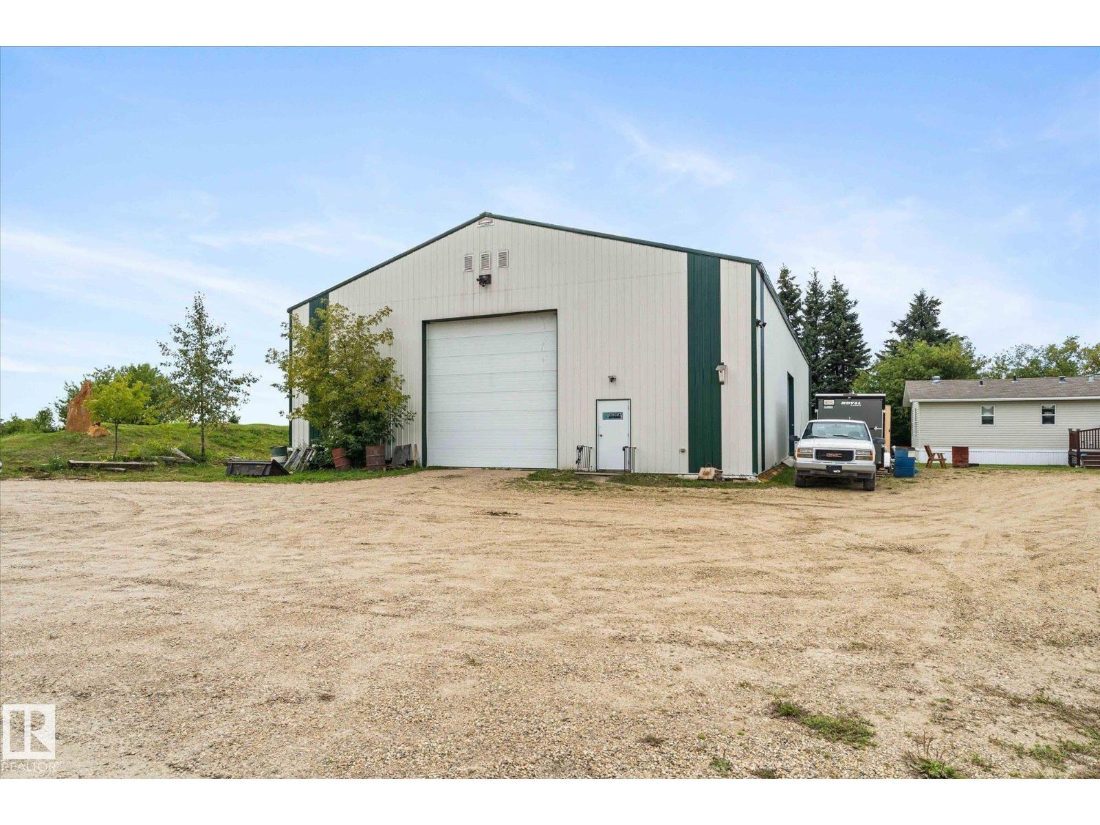 1308 Twp Road 552, Rural Lac Ste. Anne County, Alberta  T0E 1V0 - Photo 25 - E4455685