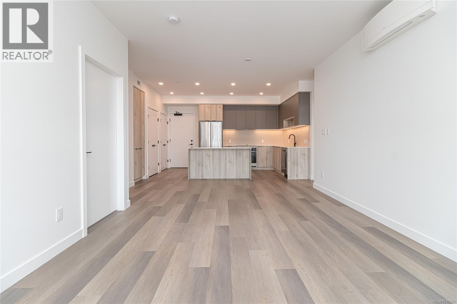 312 3564b Ryder Hesjedal Way, Colwood, British Columbia  V9C 0V4 - Photo 8 - 1018331