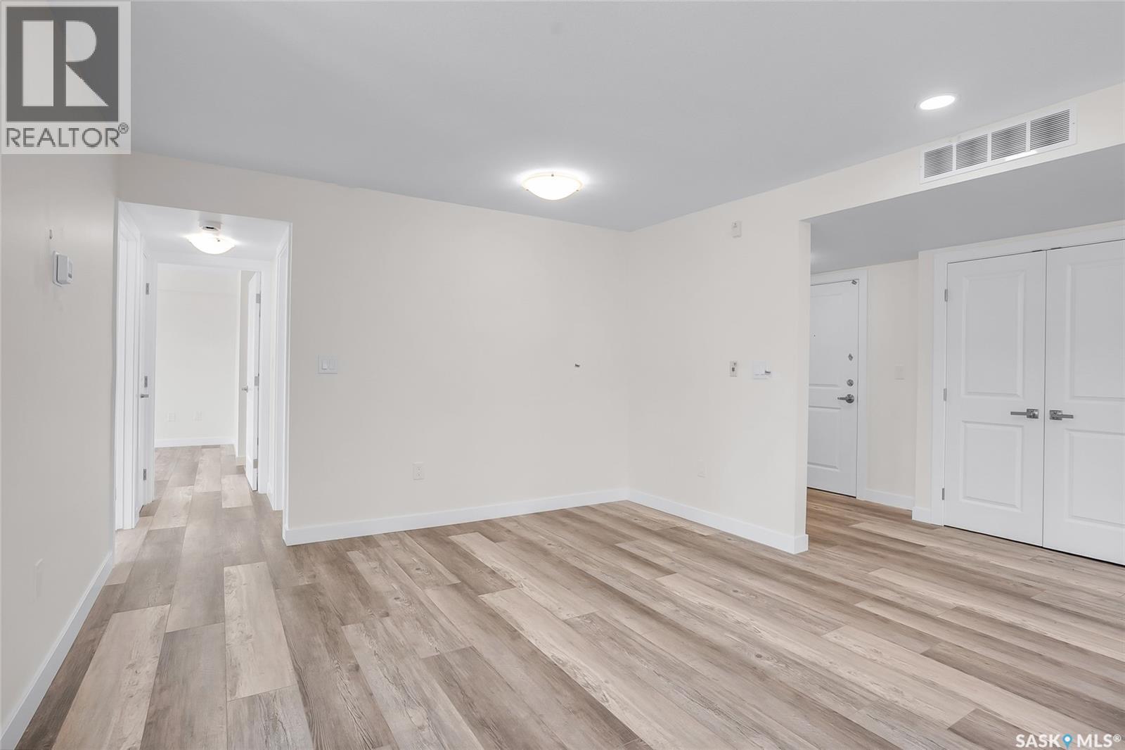 203 318 108th Street W, Saskatoon, Saskatchewan  S7N 1P8 - Photo 6 - SK022003