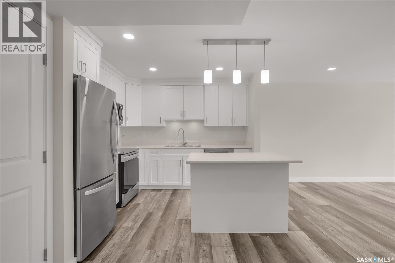 203 318 108th Street W, Saskatoon, Saskatchewan  S7N 1P8 - Photo 8 - SK022003