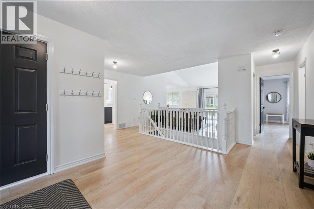 7 Peter Court, Cambridge, Ontario  N1P 1C3 - Photo 4 - 40777882