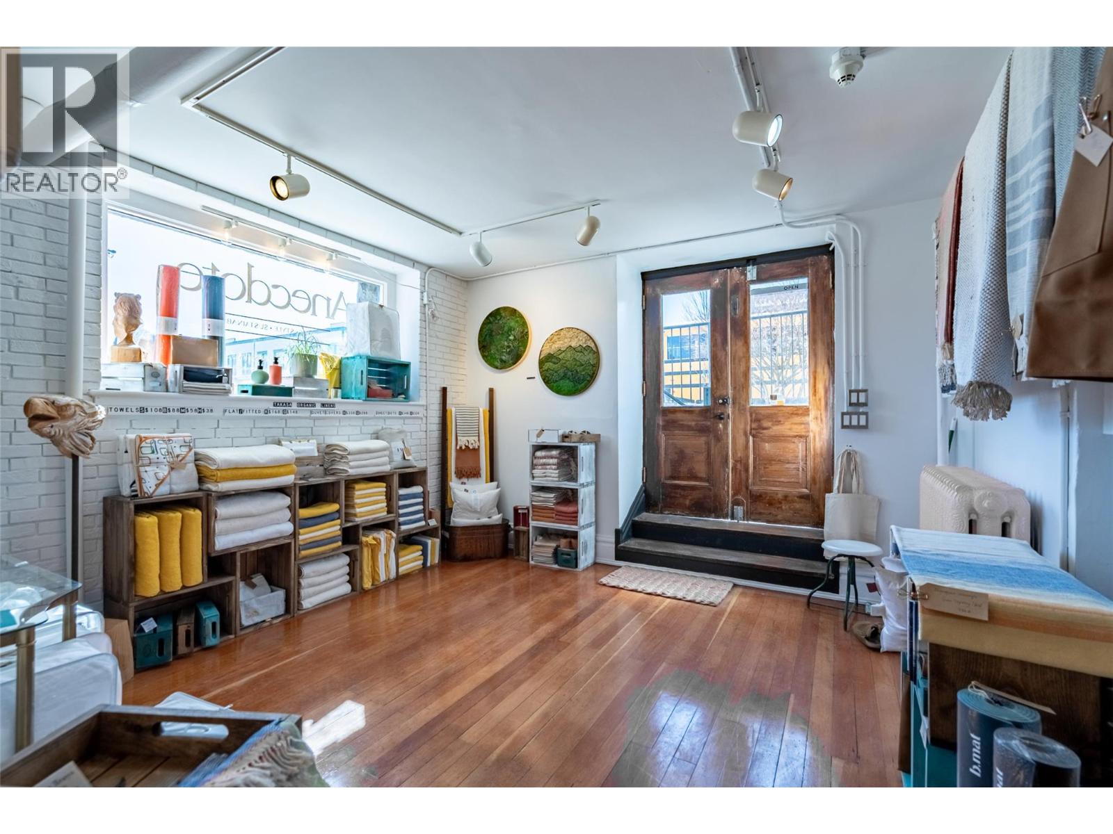 2004 Columbia Avenue, Rossland, British Columbia  V0G 1Y0 - Photo 17 - 10367101