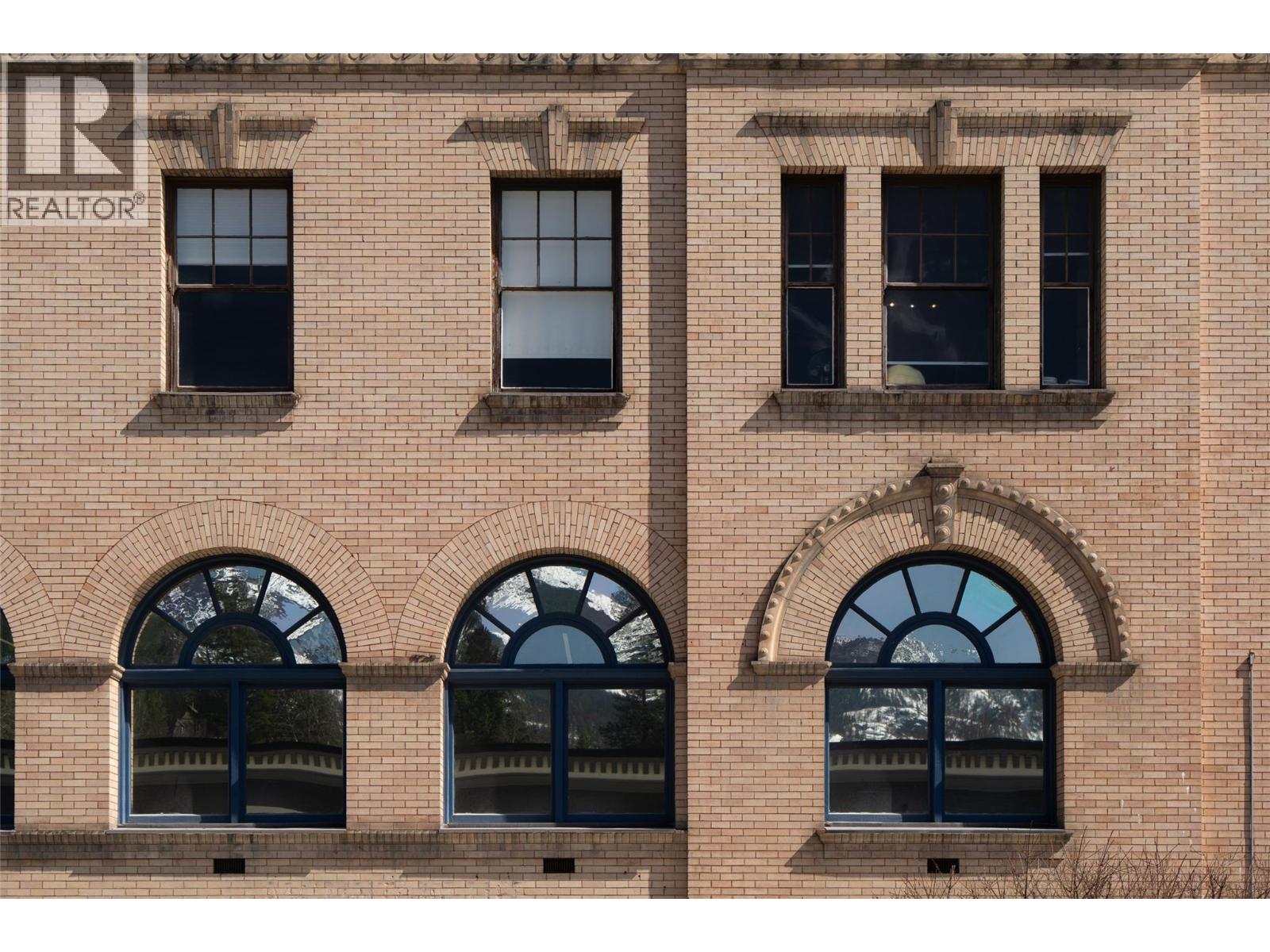 2004 Columbia Avenue, Rossland, British Columbia  V0G 1Y0 - Photo 20 - 10367101