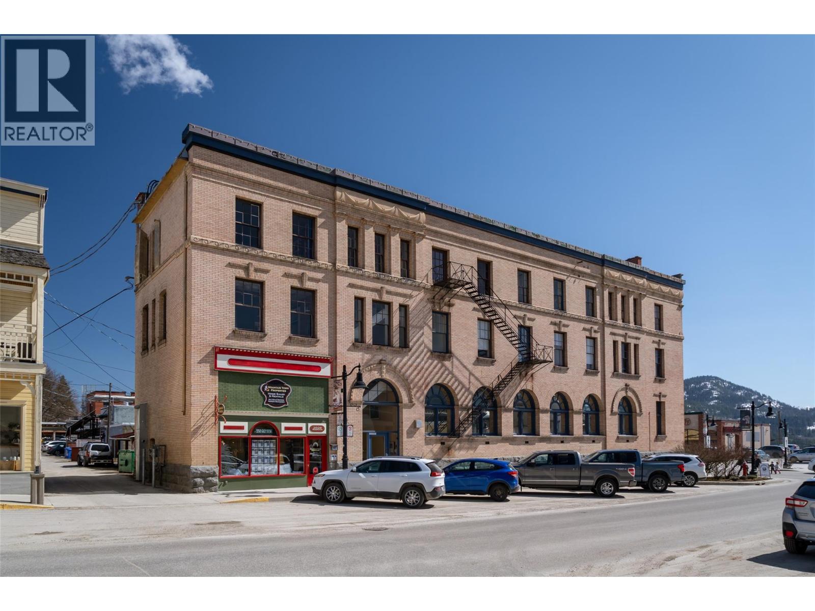 2004 Columbia Avenue, Rossland, British Columbia  V0G 1Y0 - Photo 23 - 10367101