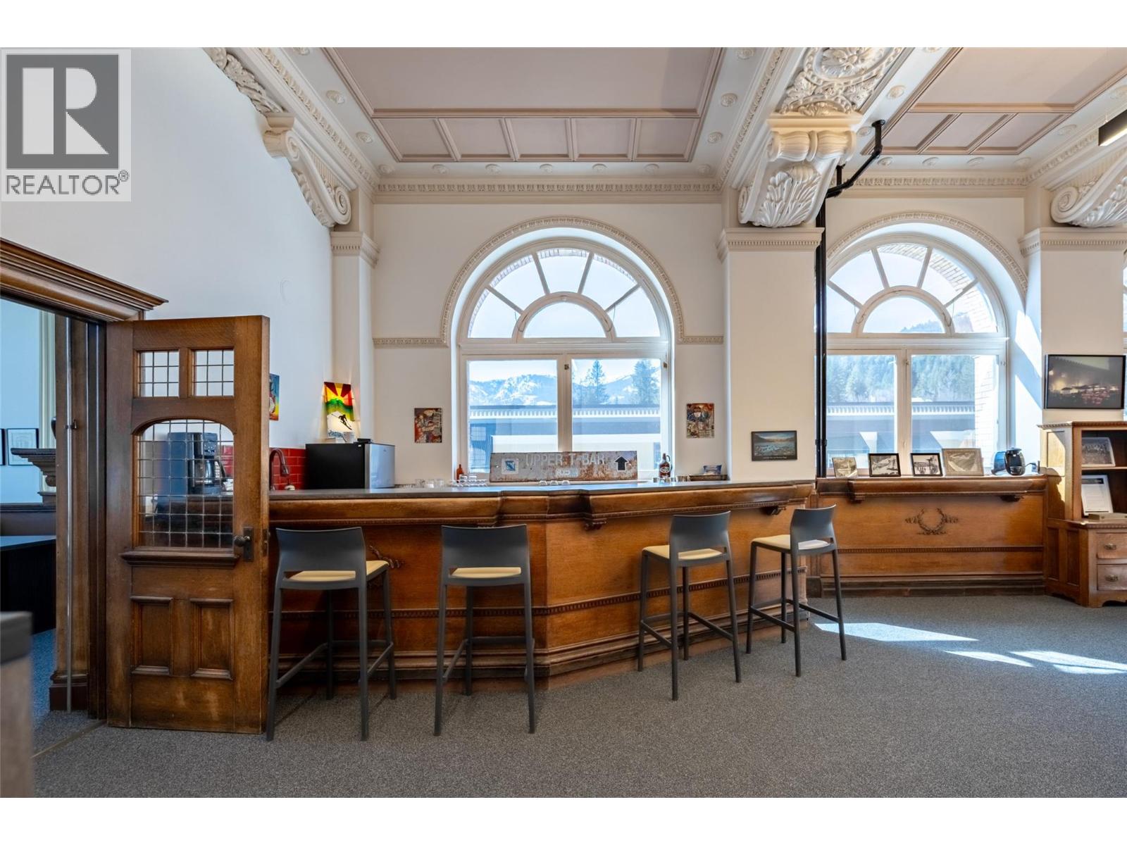 2004 Columbia Avenue, Rossland, British Columbia  V0G 1Y0 - Photo 6 - 10367101