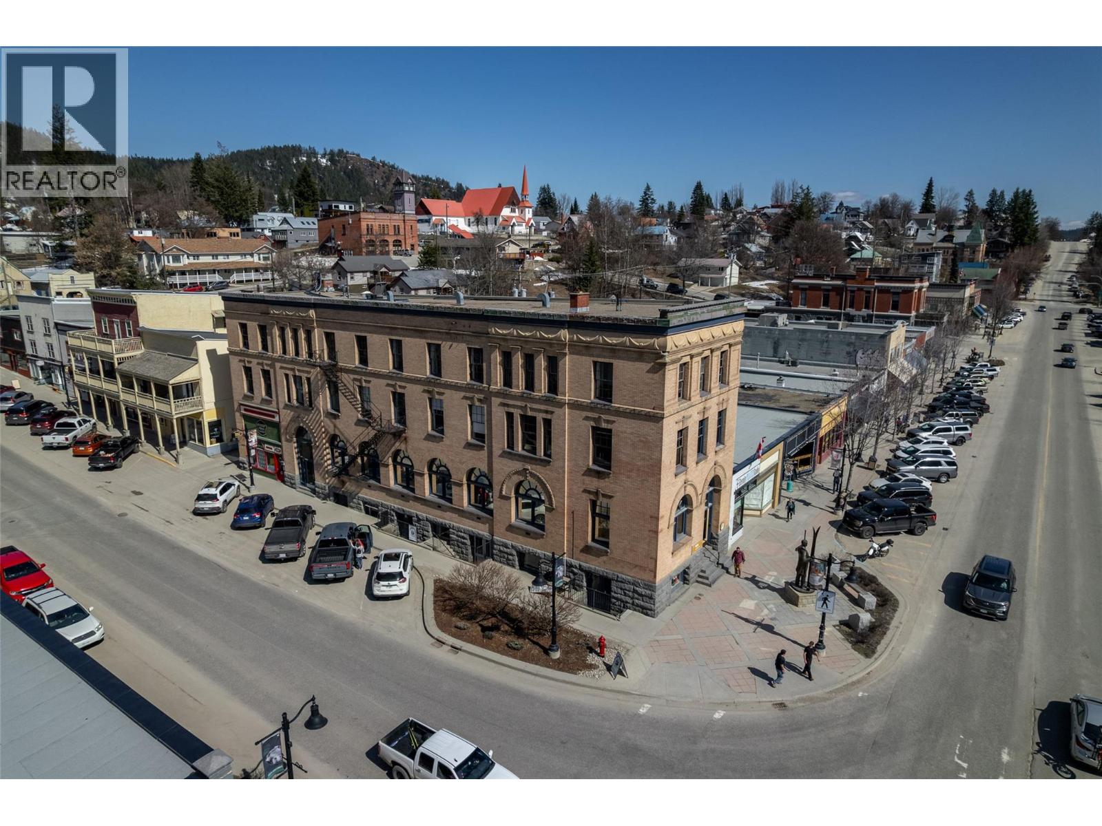 2004 Columbia Avenue, Rossland, British Columbia  V0G 1Y0 - Photo 73 - 10367101