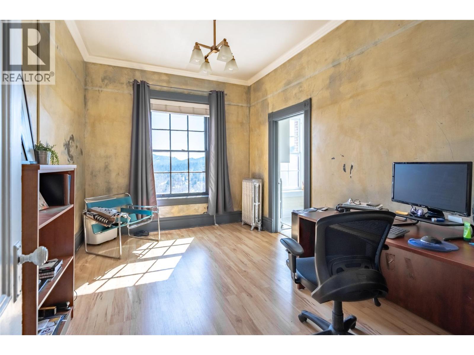 2004 Columbia Avenue, Rossland, British Columbia  V0G 1Y0 - Photo 55 - 10367101