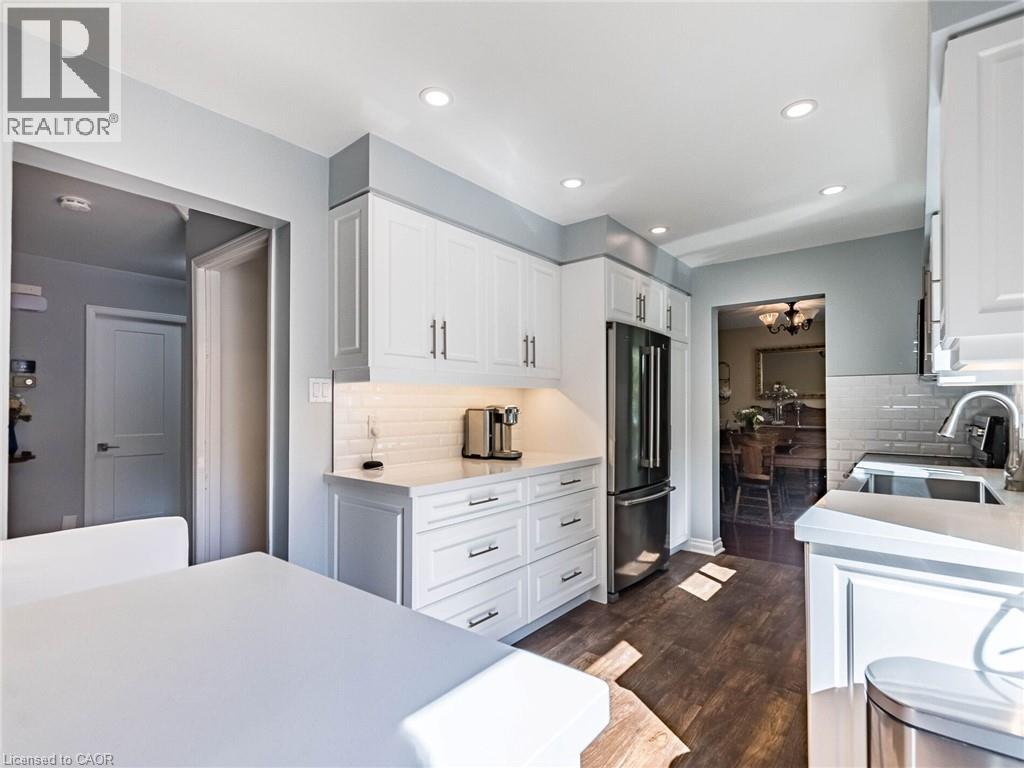 1404 Kimberley Drive, Oakville, Ontario  L6H 2W6 - Photo 10 - 40784232