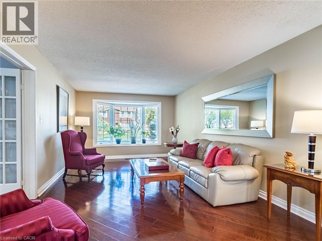 1404 Kimberley Drive, Oakville, Ontario  L6H 2W6 - Photo 4 - 40784232