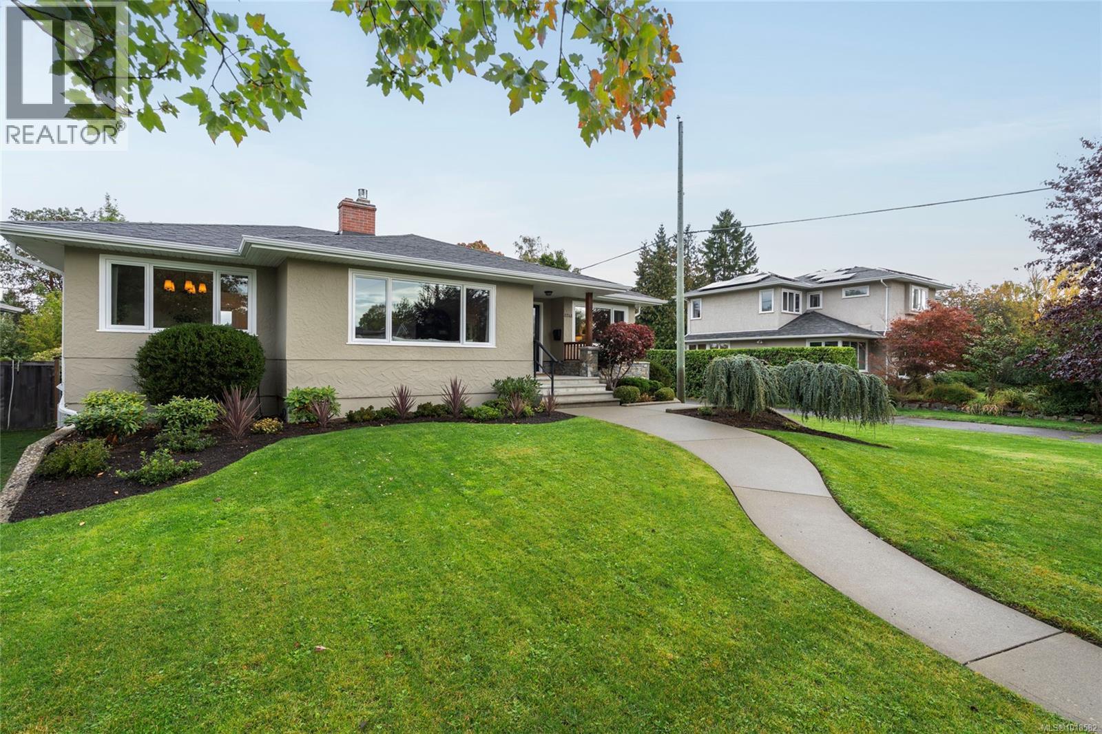 2248 Pacific Ave, Oak Bay, British Columbia  V8R 2V5 - Photo 5 - 1018582