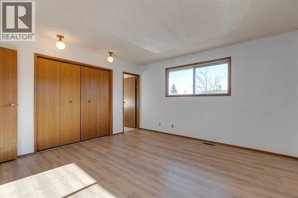 80 Beacham Rise Nw, Calgary, Alberta  T3K 1S2 - Photo 25 - A2266688