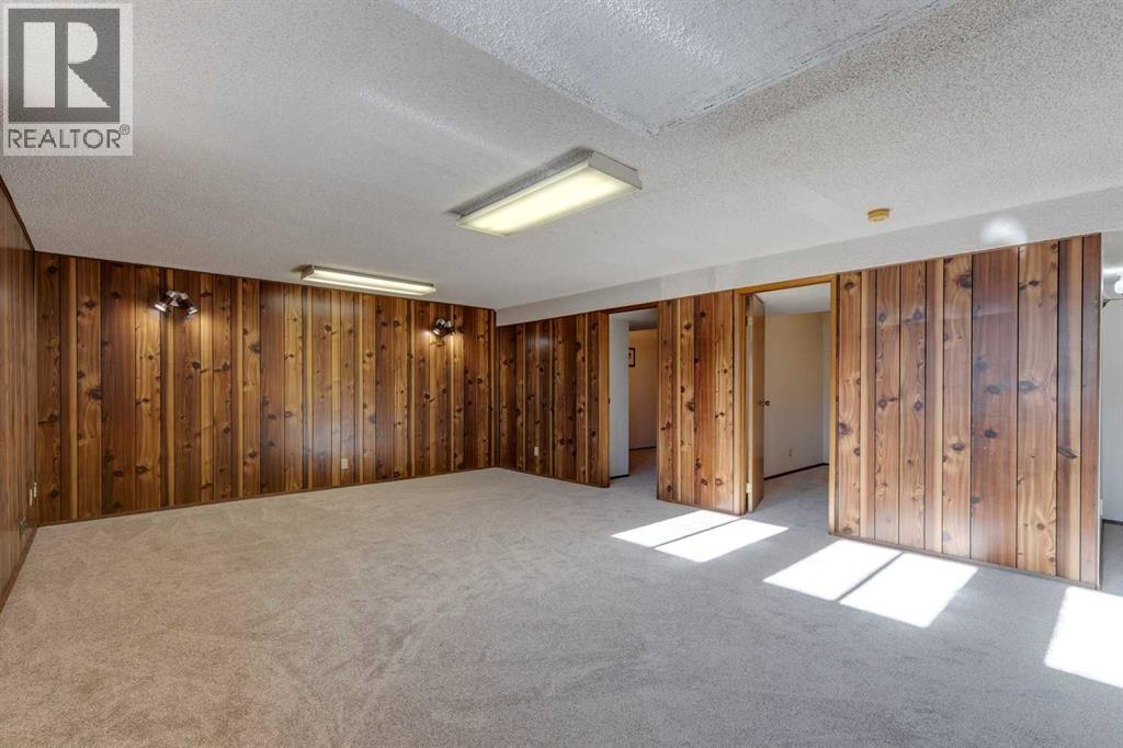 80 Beacham Rise Nw, Calgary, Alberta  T3K 1S2 - Photo 36 - A2266688