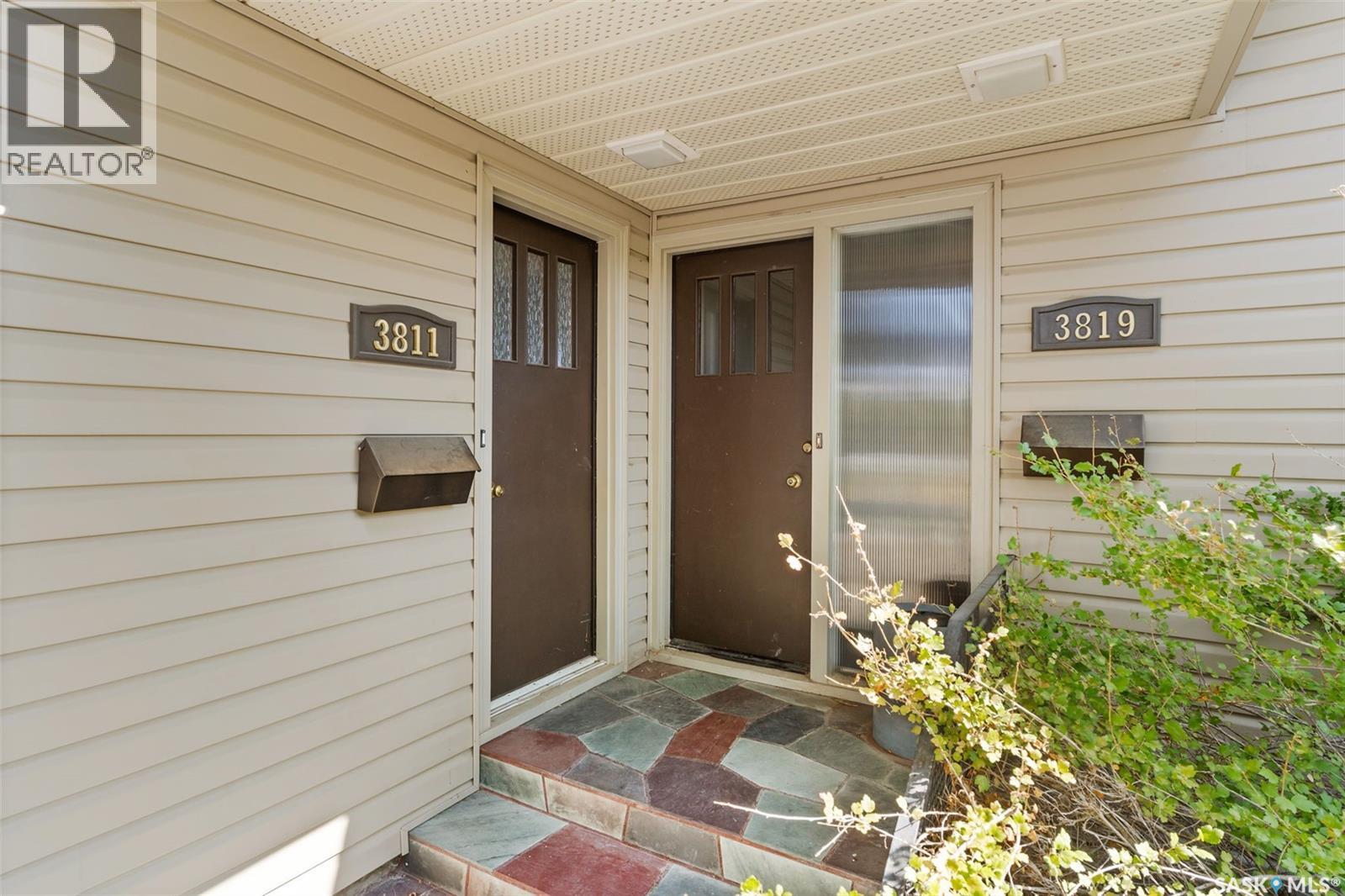 3819 Garnet Street, Regina, Saskatchewan  S4S 2K5 - Photo 3 - SK021995