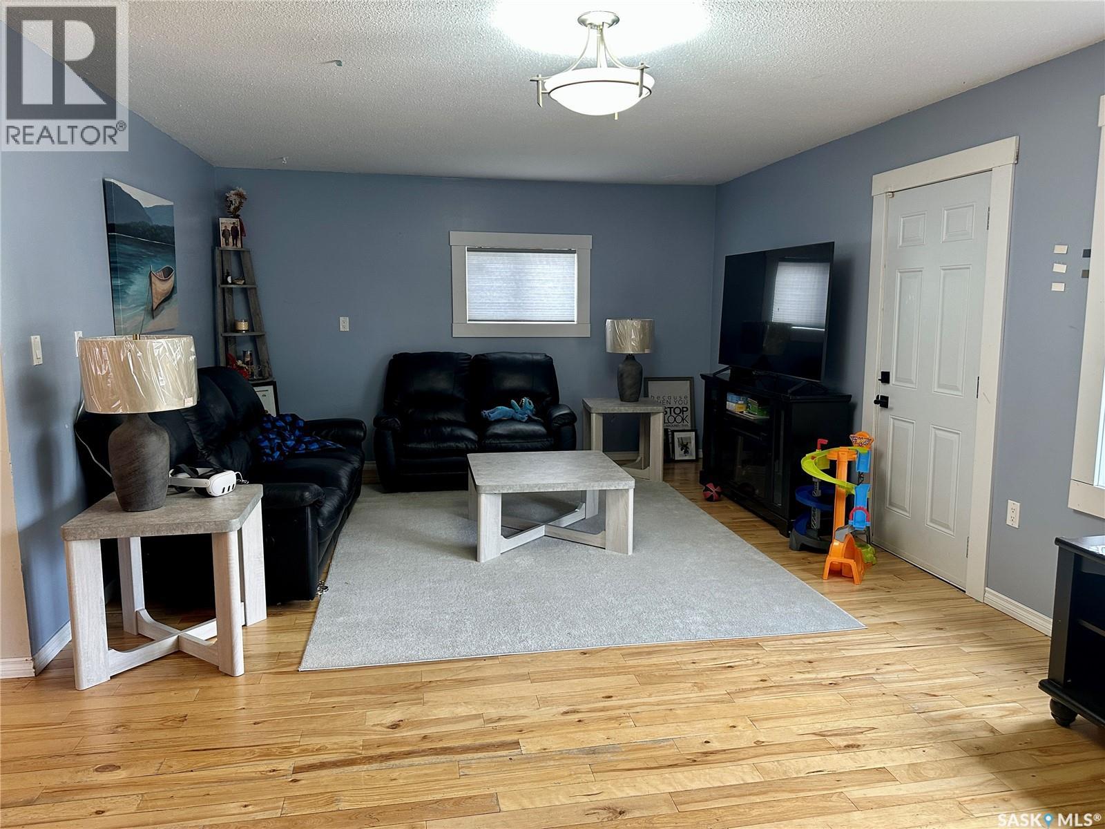 524 Gibson Street, La Ronge, Saskatchewan  S0J 1L0 - Photo 6 - SK021927