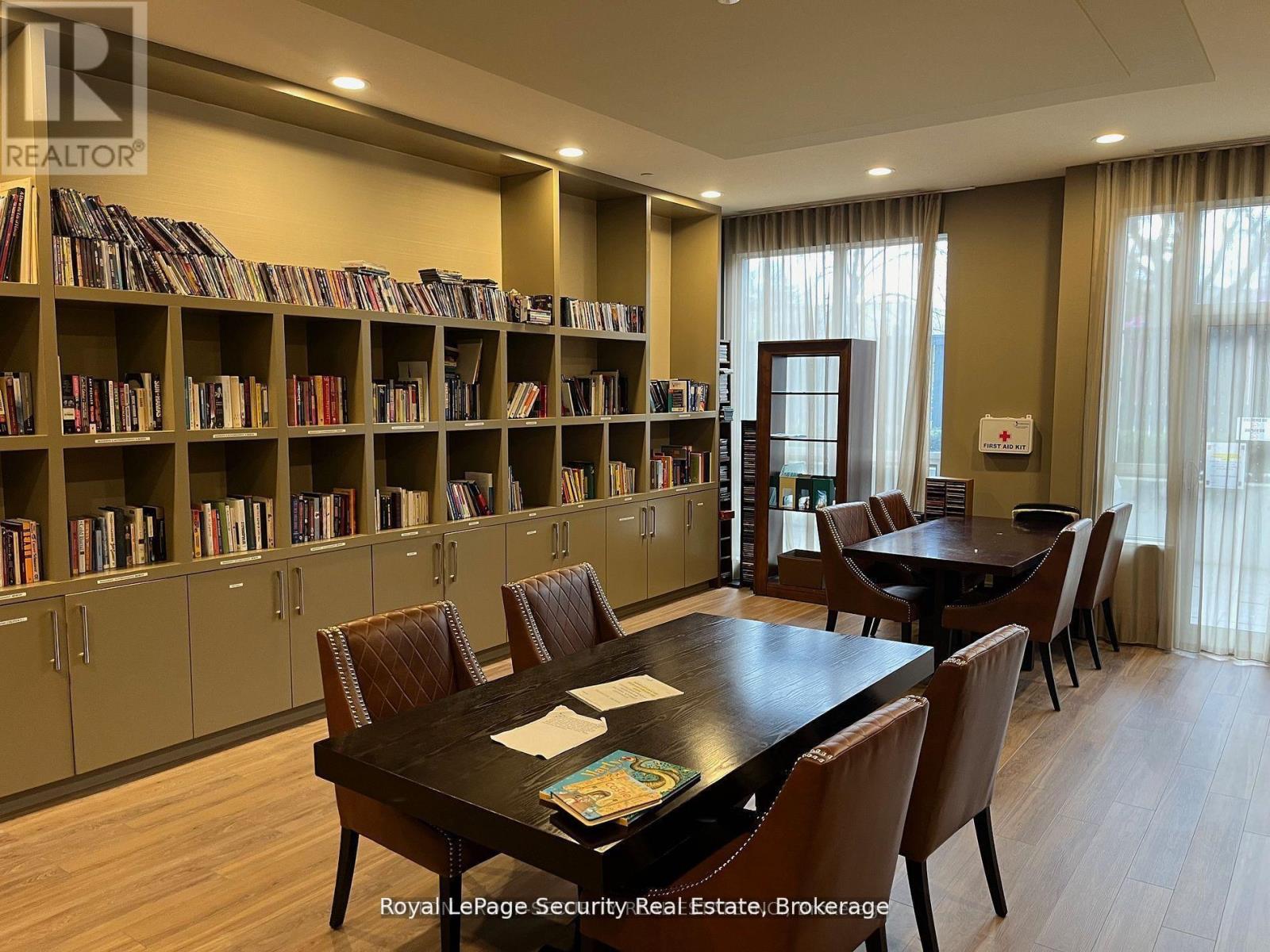 Ph4 - 35 Saranac Boulevard, Toronto, Ontario  M6A 2G4 - Photo 12 - C12357138