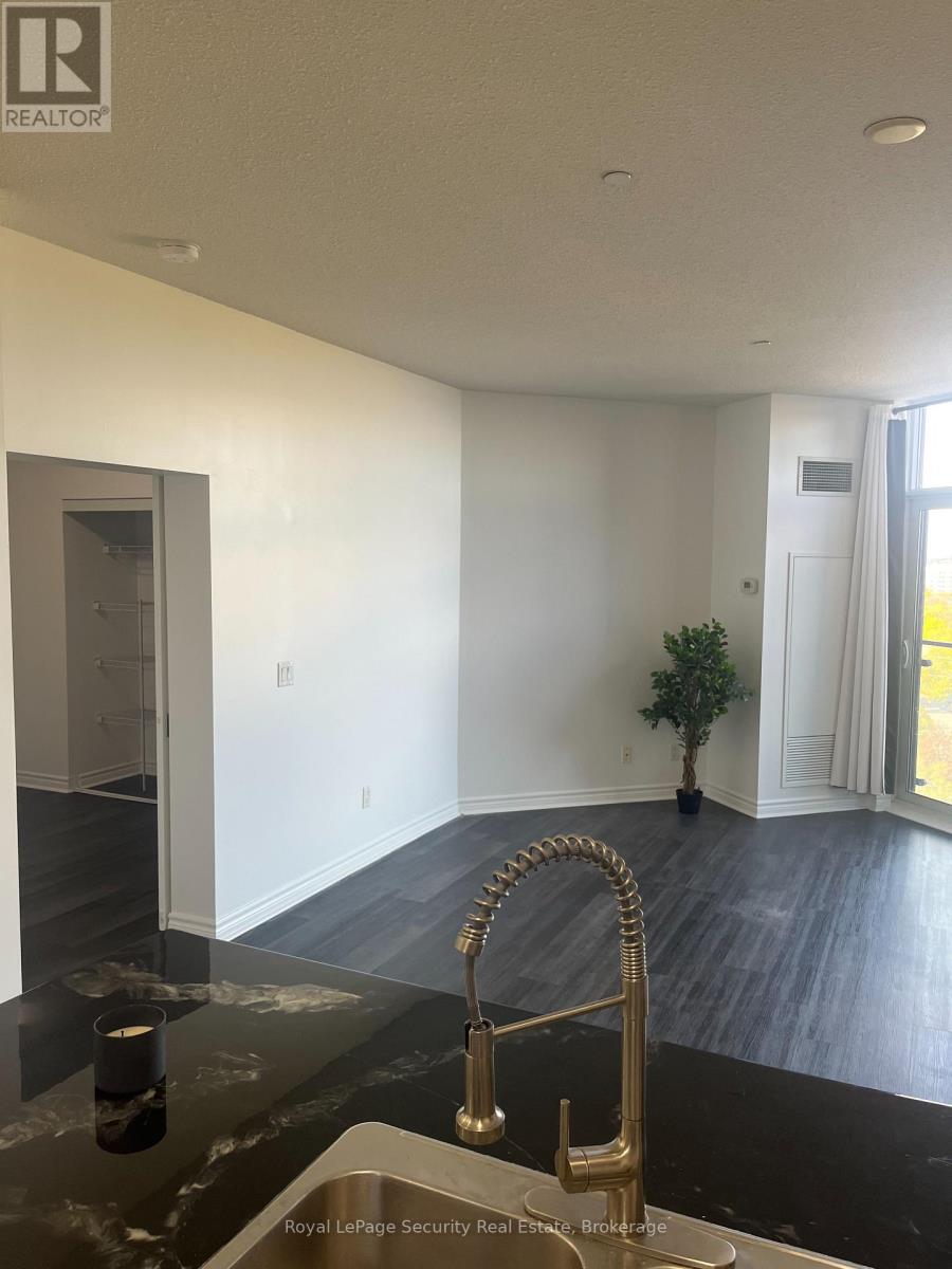 Ph4 - 35 Saranac Boulevard, Toronto, Ontario  M6A 2G4 - Photo 3 - C12357138