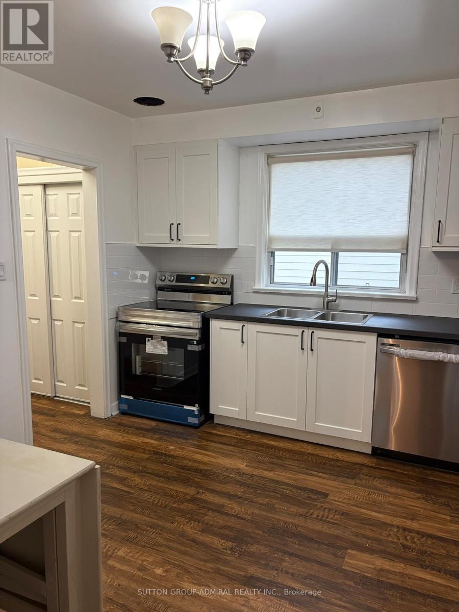 2 - 20 Meadowbrook Road, Toronto, Ontario  M6B 2S4 - Photo 2 - C12473572