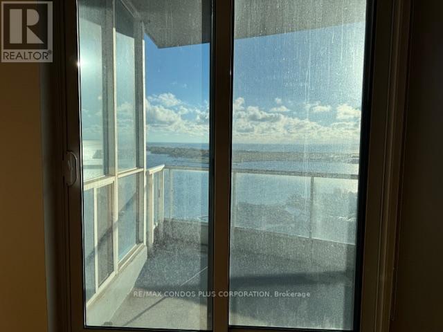 2311 - 218 Queens Quay W, Toronto, Ontario  M5J 2Y6 - Photo 14 - C12442182