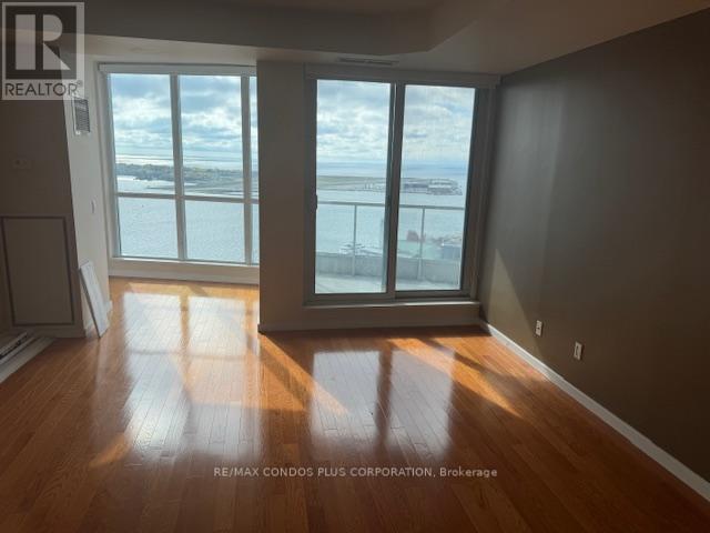 2311 - 218 Queens Quay W, Toronto, Ontario  M5J 2Y6 - Photo 3 - C12442182