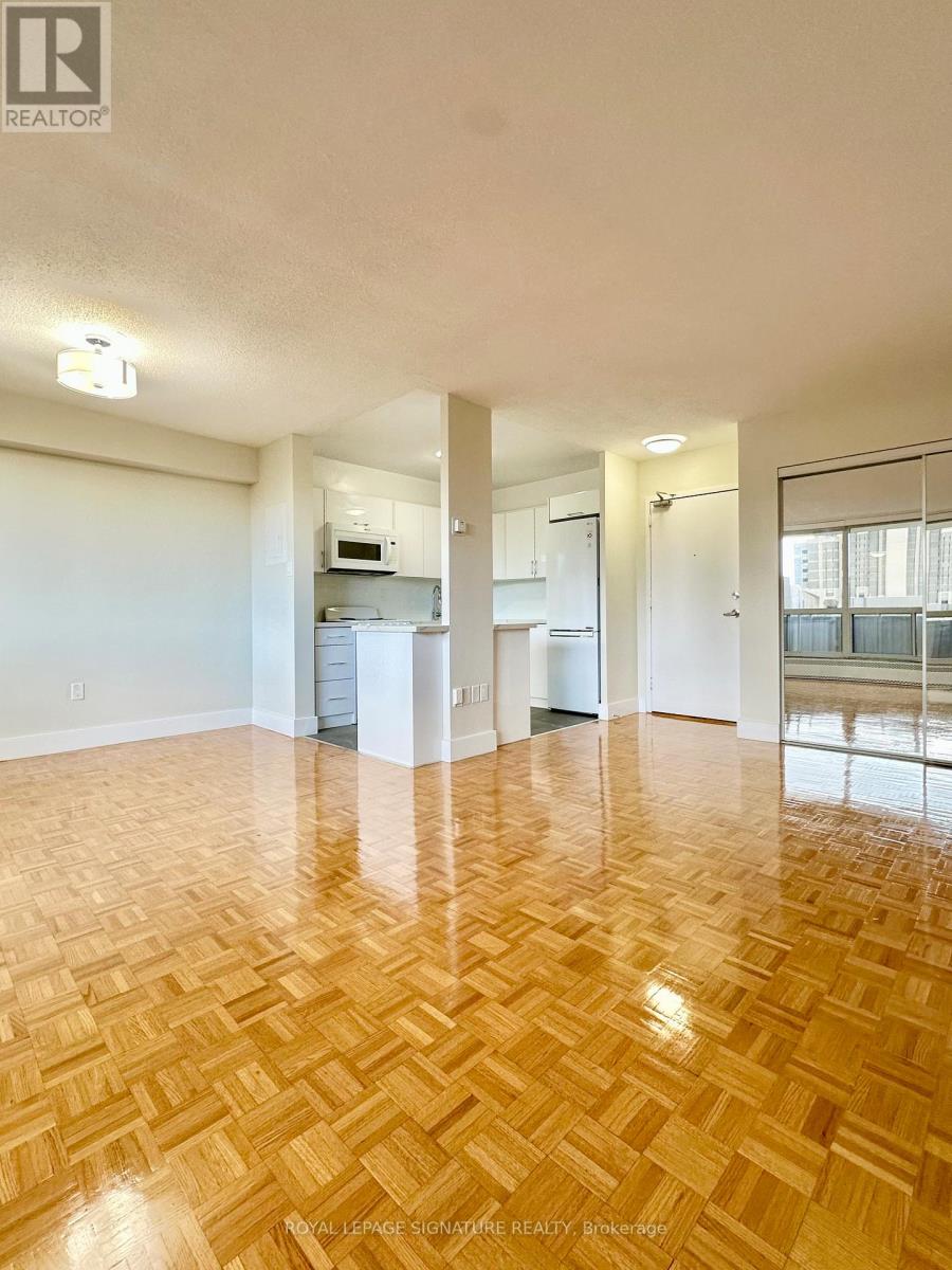 809 - 666 Spadina Avenue, Toronto, Ontario  M5S 2H8 - Photo 2 - C12487725