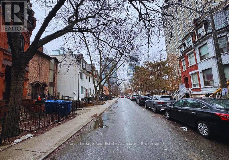 20 Mcgill Street, Toronto, Ontario  M5B 1H2 - Photo 2 - C12477571