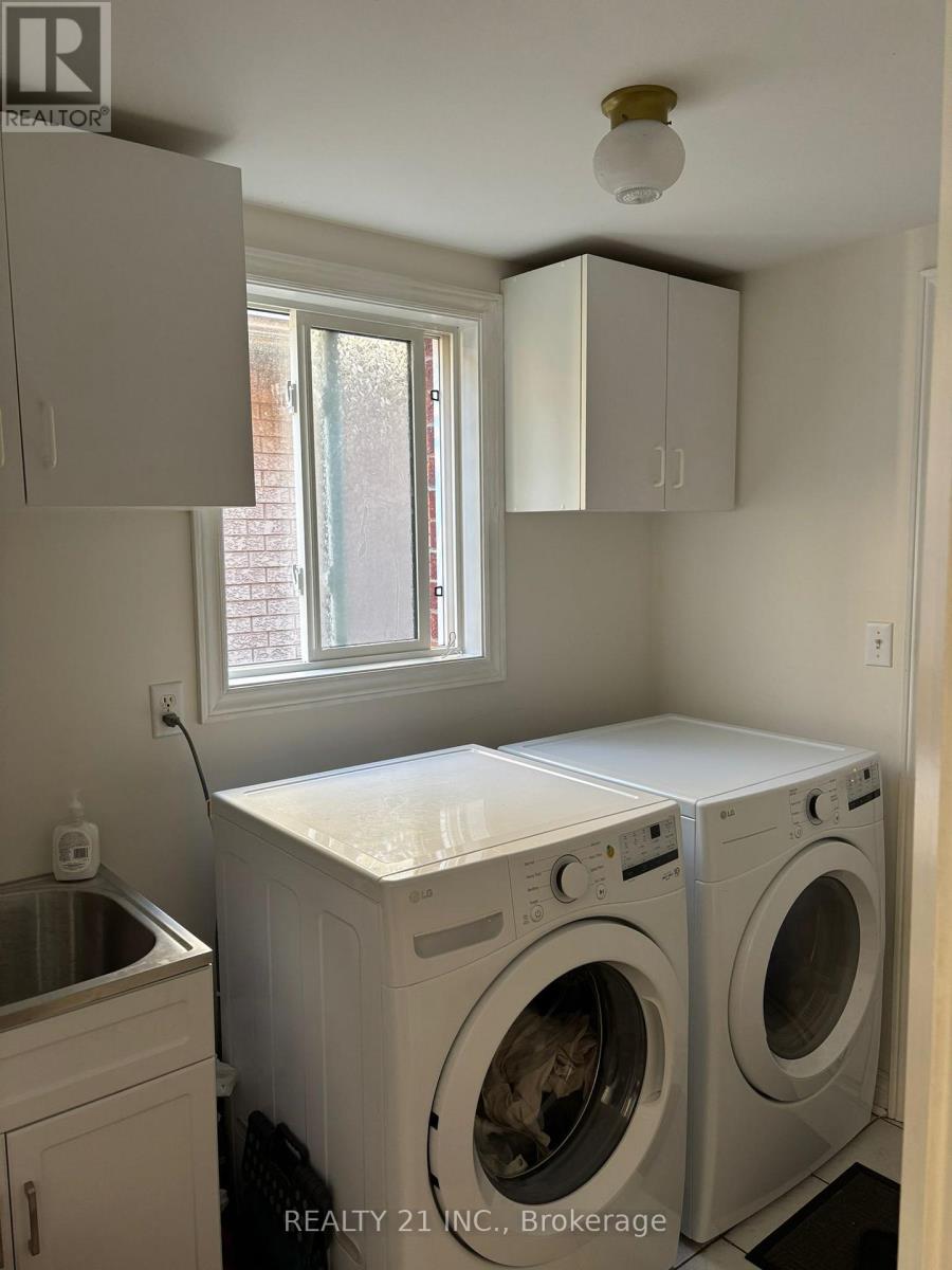 35 Markwood Crescent W, Whitby, Ontario  L1R 2S3 - Photo 12 - E12485930