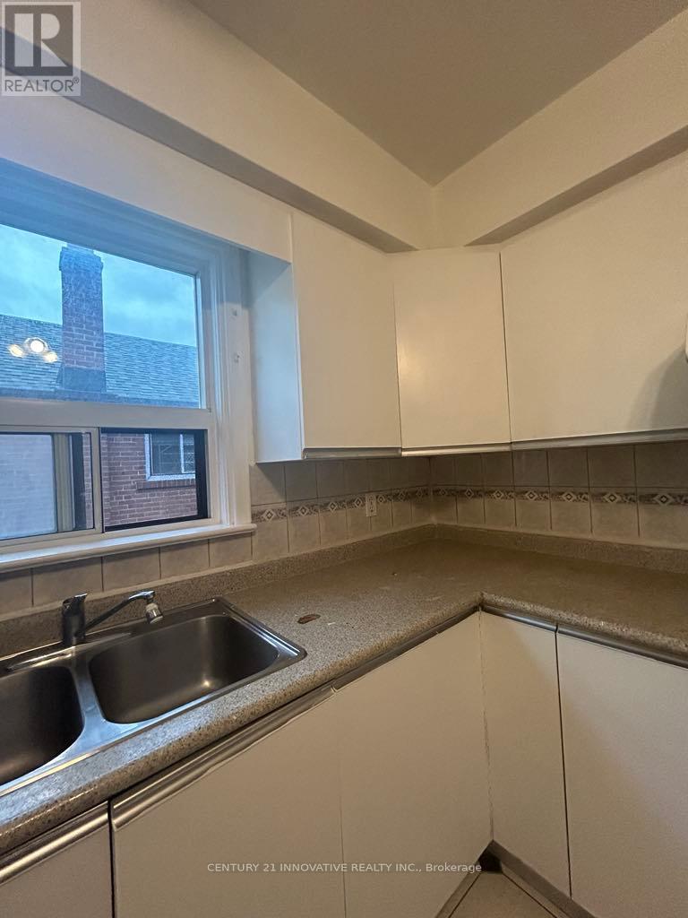 1837 Victoria Park, Toronto, Ontario  M1R 1T4 - Photo 2 - E12485802