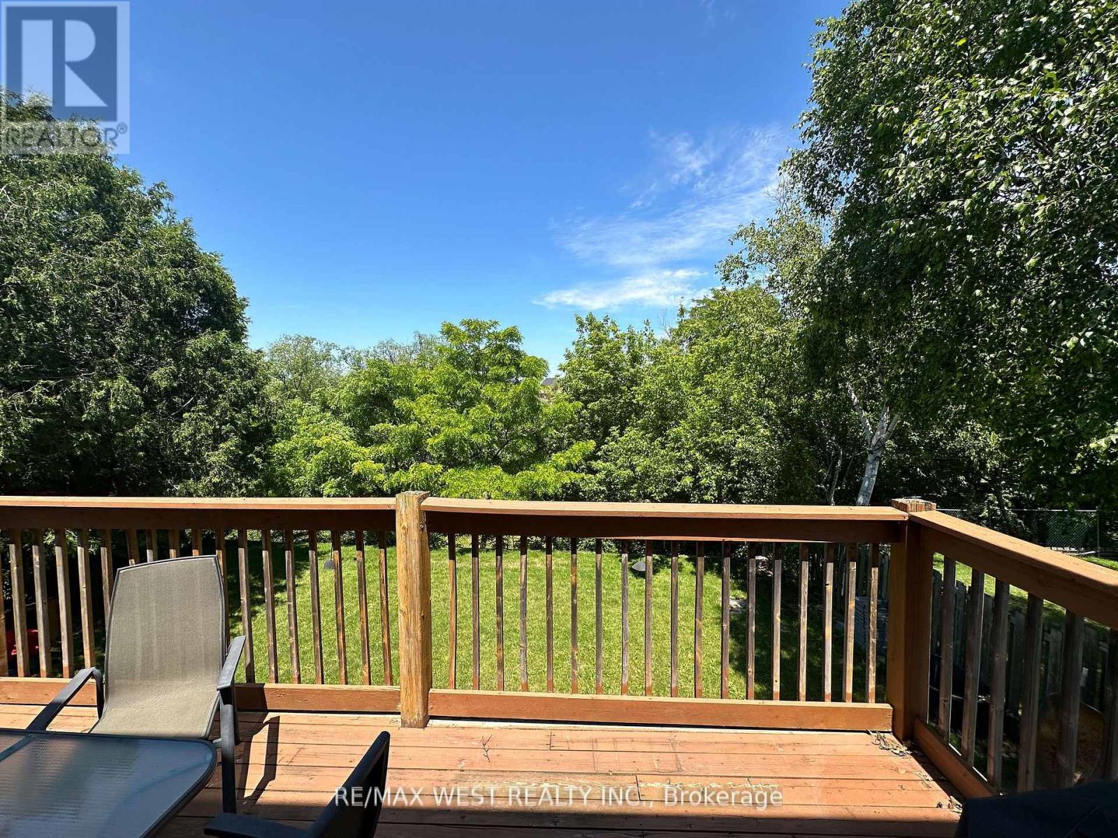 Upper - 152 Rainbow Drive, Vaughan, Ontario  L4L 2K7 - Photo 8 - N12438624