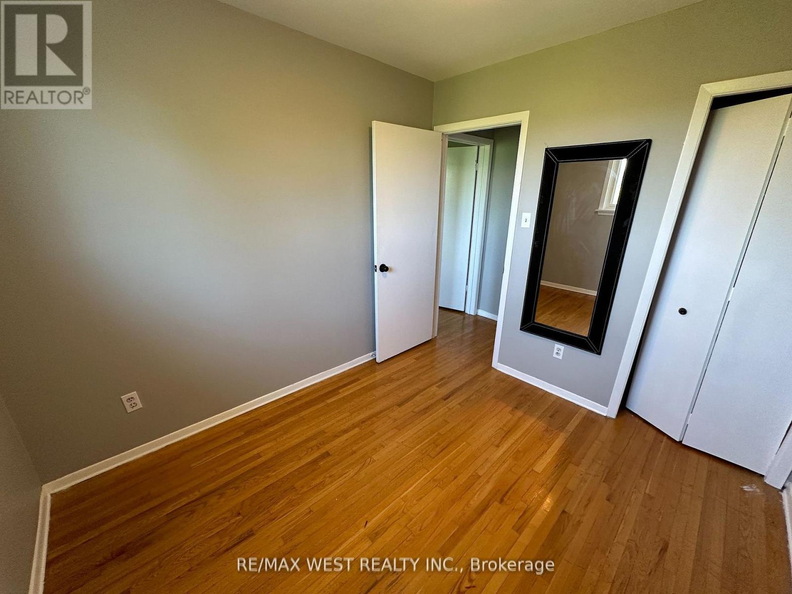 Upper - 152 Rainbow Drive, Vaughan, Ontario  L4L 2K7 - Photo 6 - N12438624