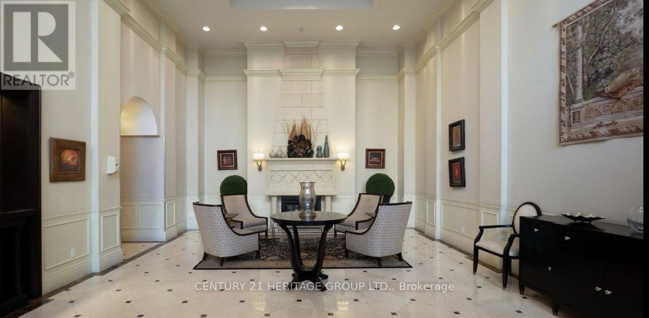 809 - 310 Red Maple Road, Richmond Hill, Ontario  L4C 0T7 - Photo 3 - N12466636