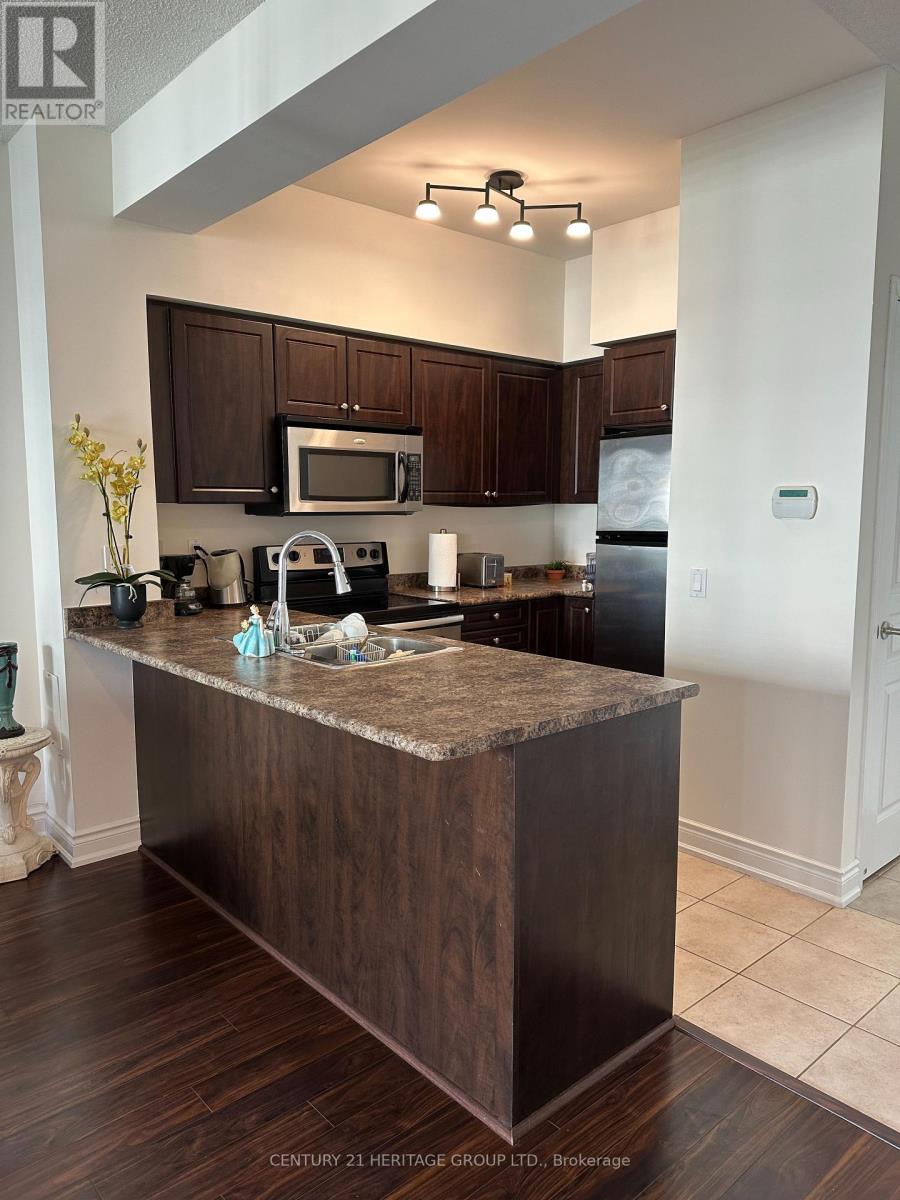 809 - 310 Red Maple Road, Richmond Hill, Ontario  L4C 0T7 - Photo 10 - N12466636