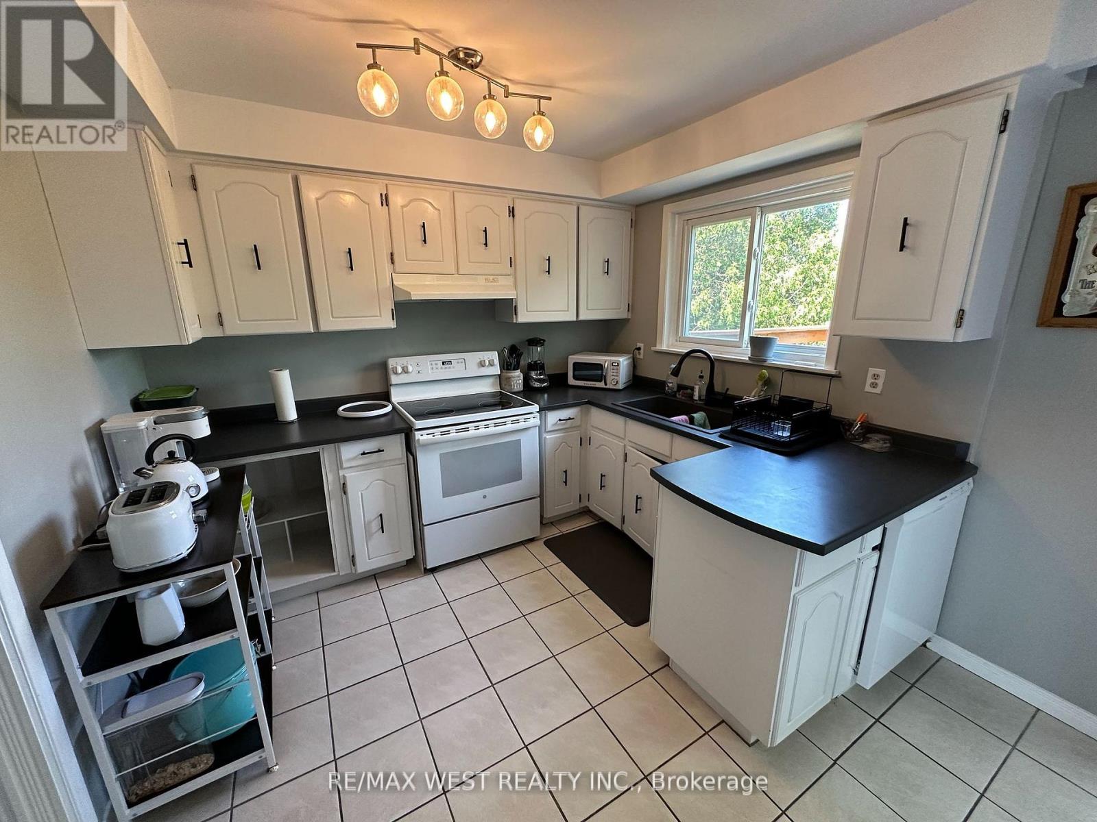 Upper - 152 Rainbow Drive, Vaughan, Ontario  L4L 2K7 - Photo 23 - N12438624