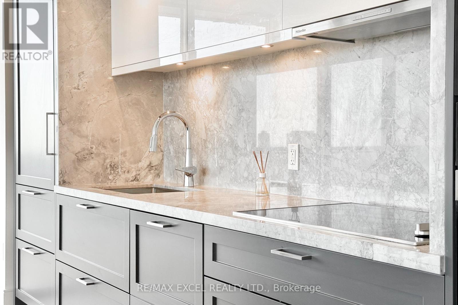 3409 - 30 Inn On The Park Drive, Toronto, Ontario  M3C 0P8 - Photo 14 - C12456058