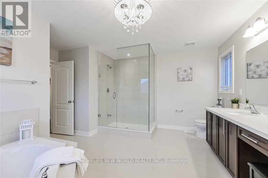 32 Citrine Drive, Bradford West Gwillimbury, Ontario  L3Z 0T5 - Photo 7 - N12487384