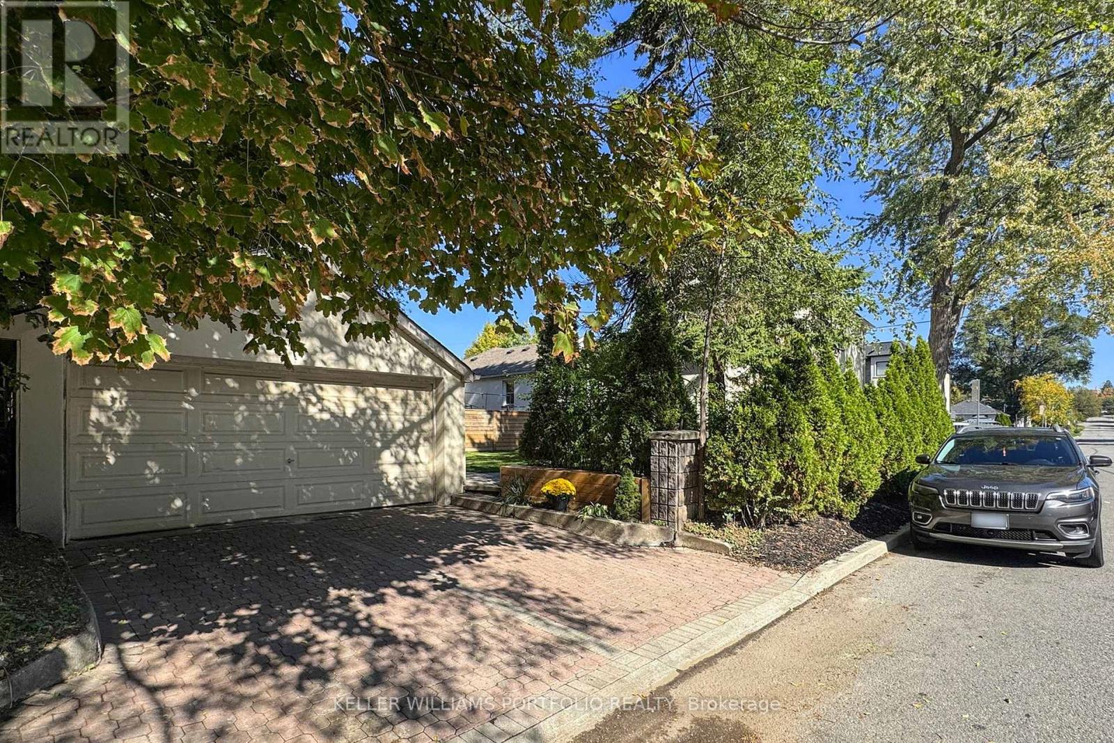 22 Pitt Avenue, Toronto, Ontario  M1L 2R1 - Photo 26 - E12485159