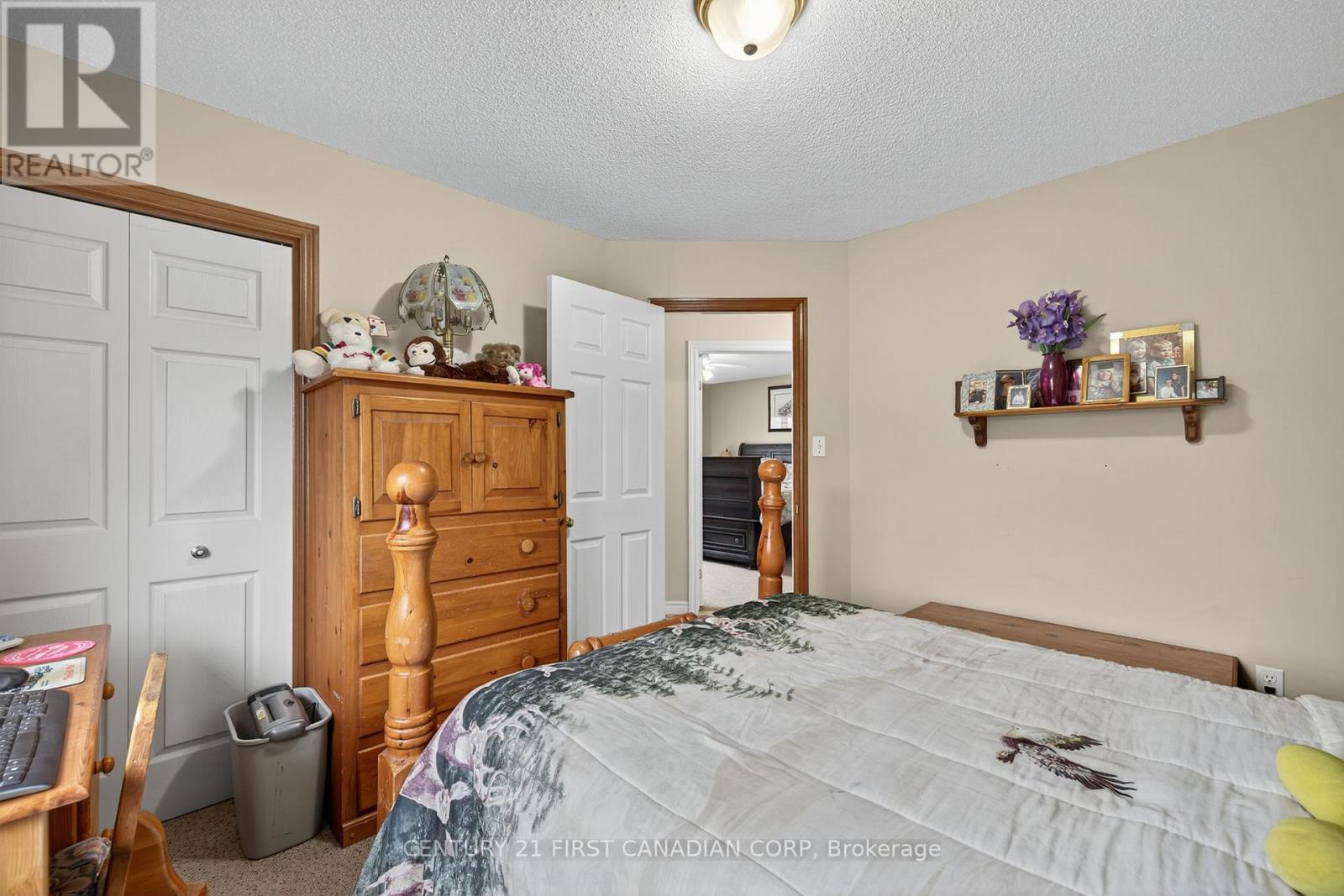 19 Hemlock Boulevard, Strathroy-Caradoc, Ontario  N7G 4B9 - Photo 17 - X12384179