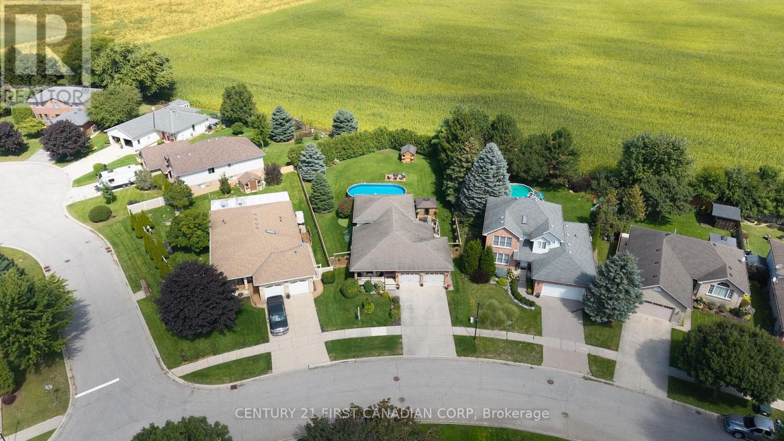 19 Hemlock Boulevard, Strathroy-Caradoc, Ontario  N7G 4B9 - Photo 44 - X12384179