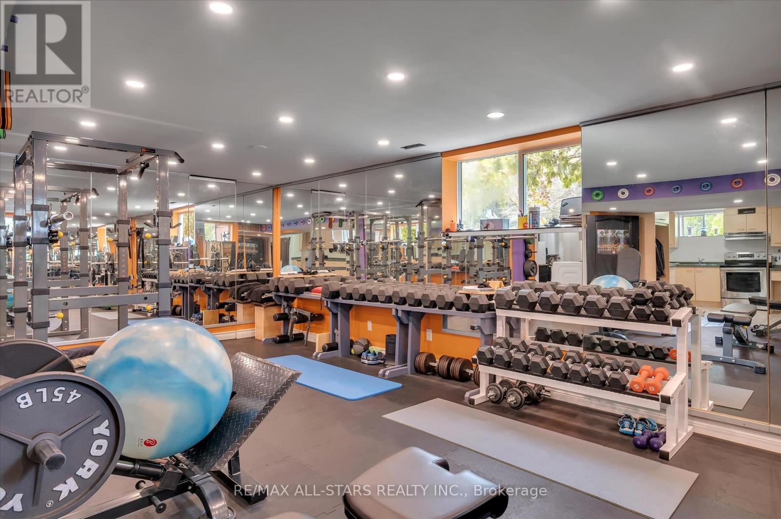 5427 Ravenshoe Road, East Gwillimbury, Ontario  L0E 1R0 - Photo 36 - N12336382